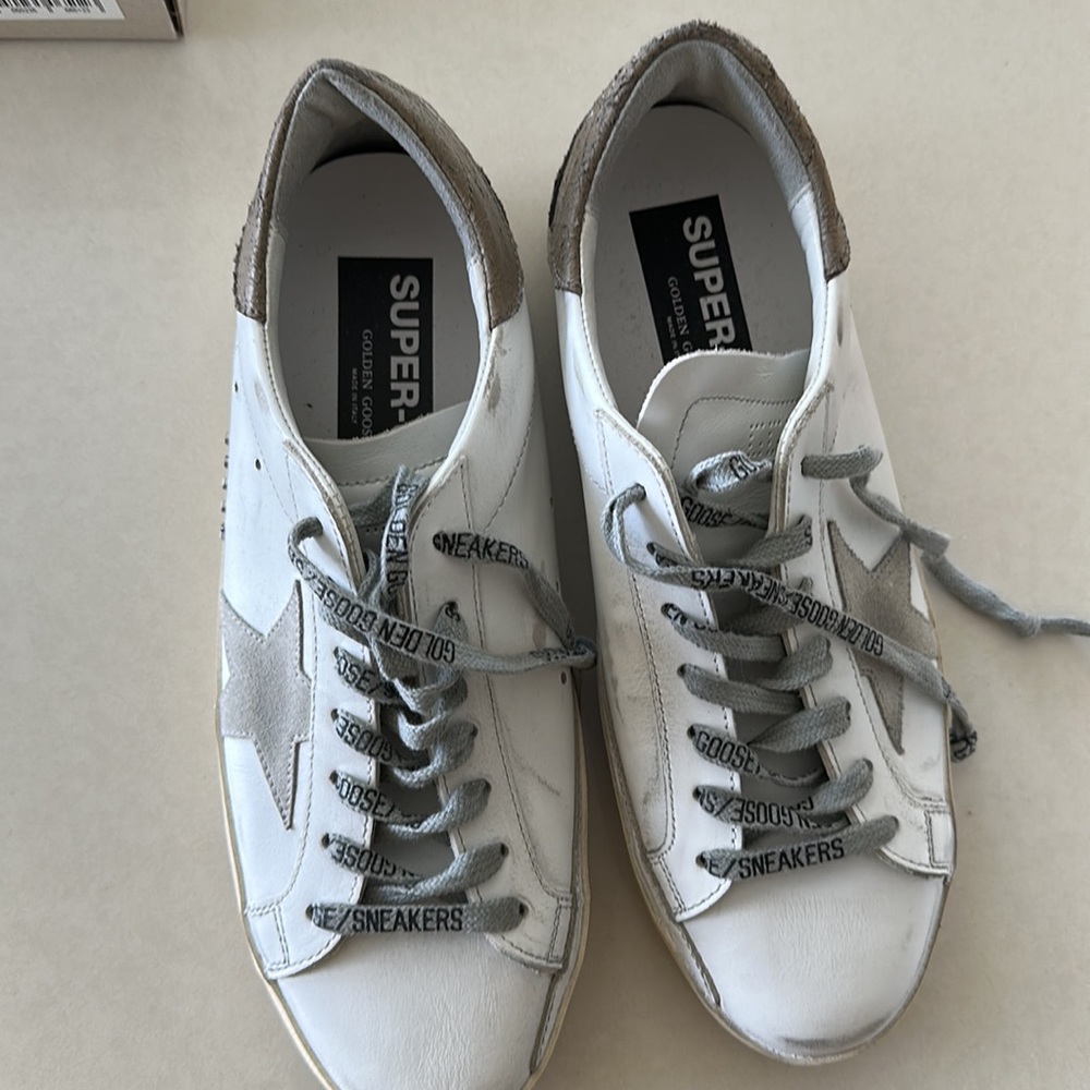 Golden goose sneakers. New without box. Never worn. - Picture 3 of 8